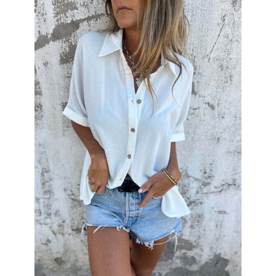 Damen lässige Kurzarmbluse mit Knopfdetails und Rollkragen R&B