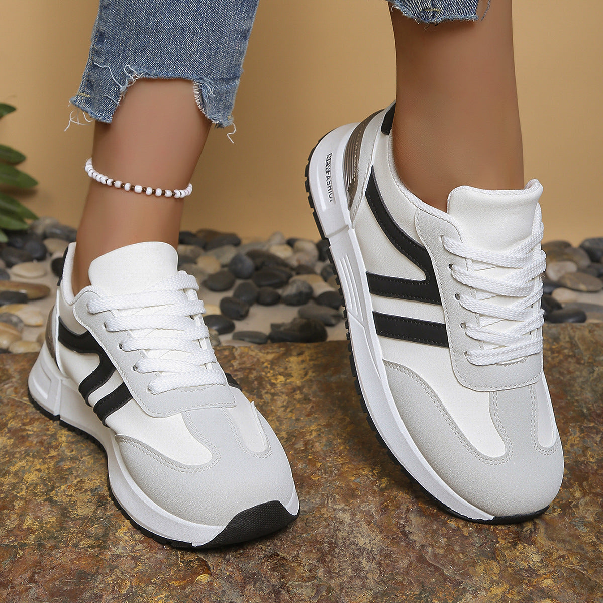 Damen Sportliche Sneakers mit innovativem Design und flexiblem Sohlenprofil R&B