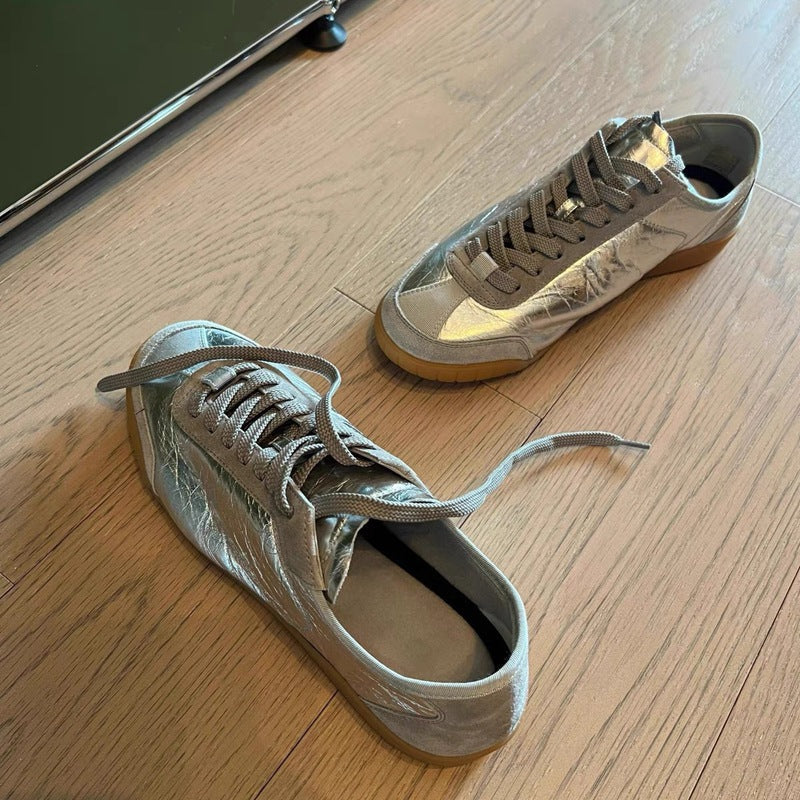 Damen Sneaker im modernen Metallic-Look mit rutschfester Sohle und komfortabler Polsterung R&B