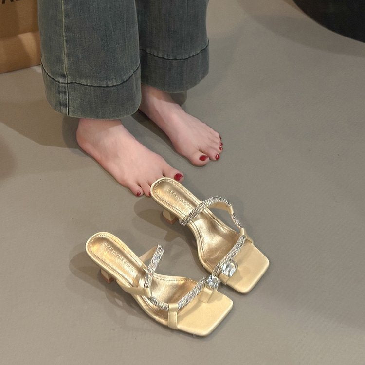 Damen elegante Riemchen-Sandalen mit funkelndem Akzent und komfortablem Absatz R&B
