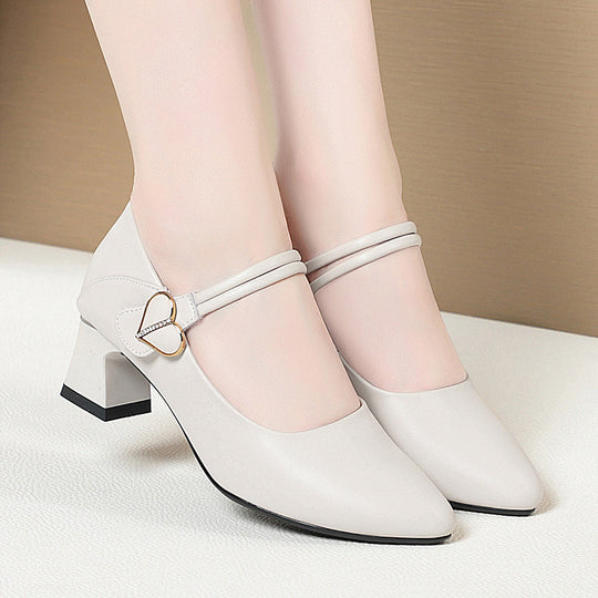 Damen Mary Jane Pumps mit modischem Riemen und elegantem Herzdetail R&B