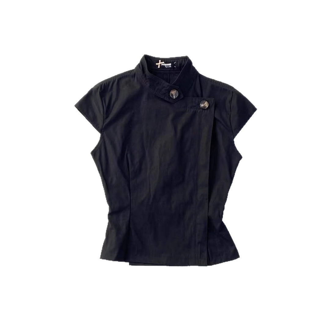 Damen Modisches Kurzarmshirt mit Stehkragen und dezenten Knopfdetails R&B