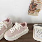 Damen Trendige Plateau-Sneaker mit eleganten Details