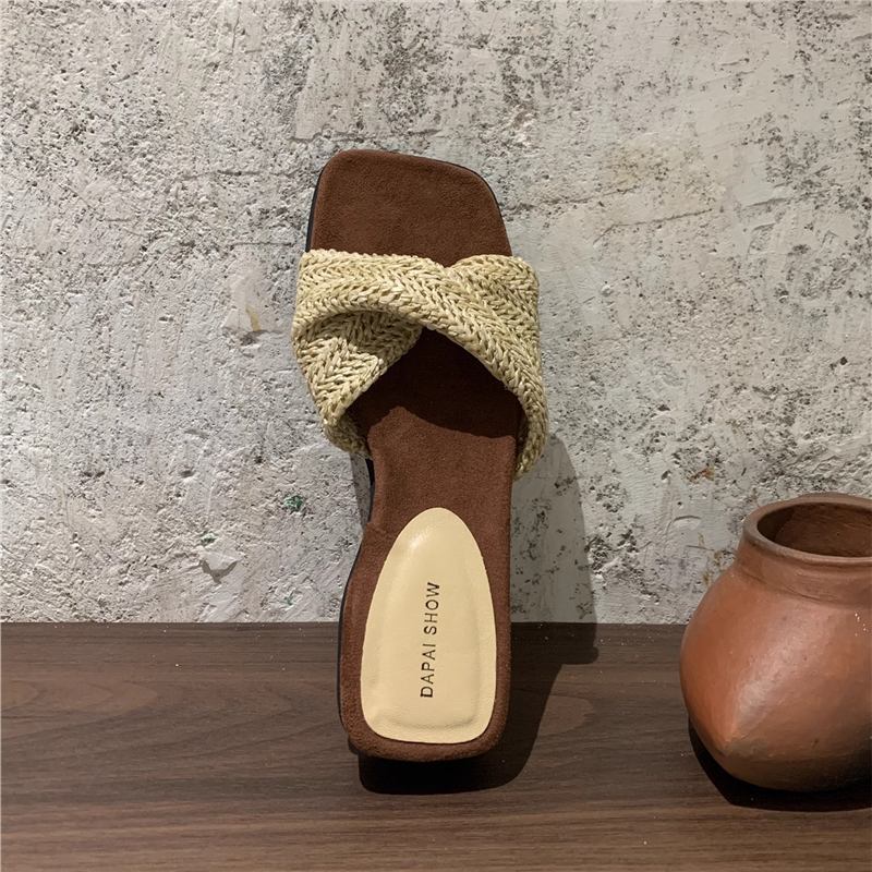 Damen entspannte Mules mit geflochtenem Riemendesign R&B