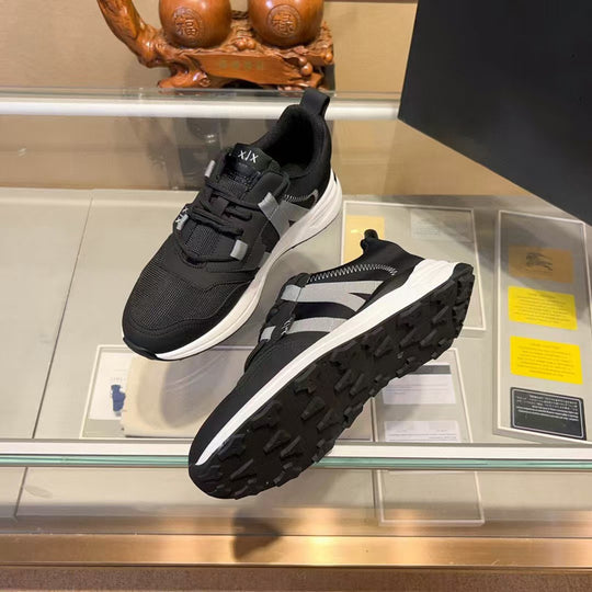 Damen Sportliche Sneakers mit innovativem Tragekomfort und atmungsaktiver Oberfläche R&B