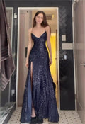 Damen Glamouröses Abendkleid mit funkelndem Paillettenbesatz und elegantem Schlitz