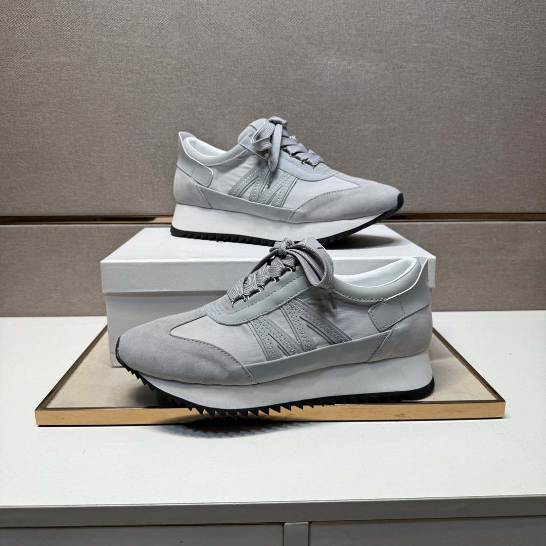 Damen Sneakers mit atmungsaktiver Oberflächenstruktur und rutschfester Sohle R&B