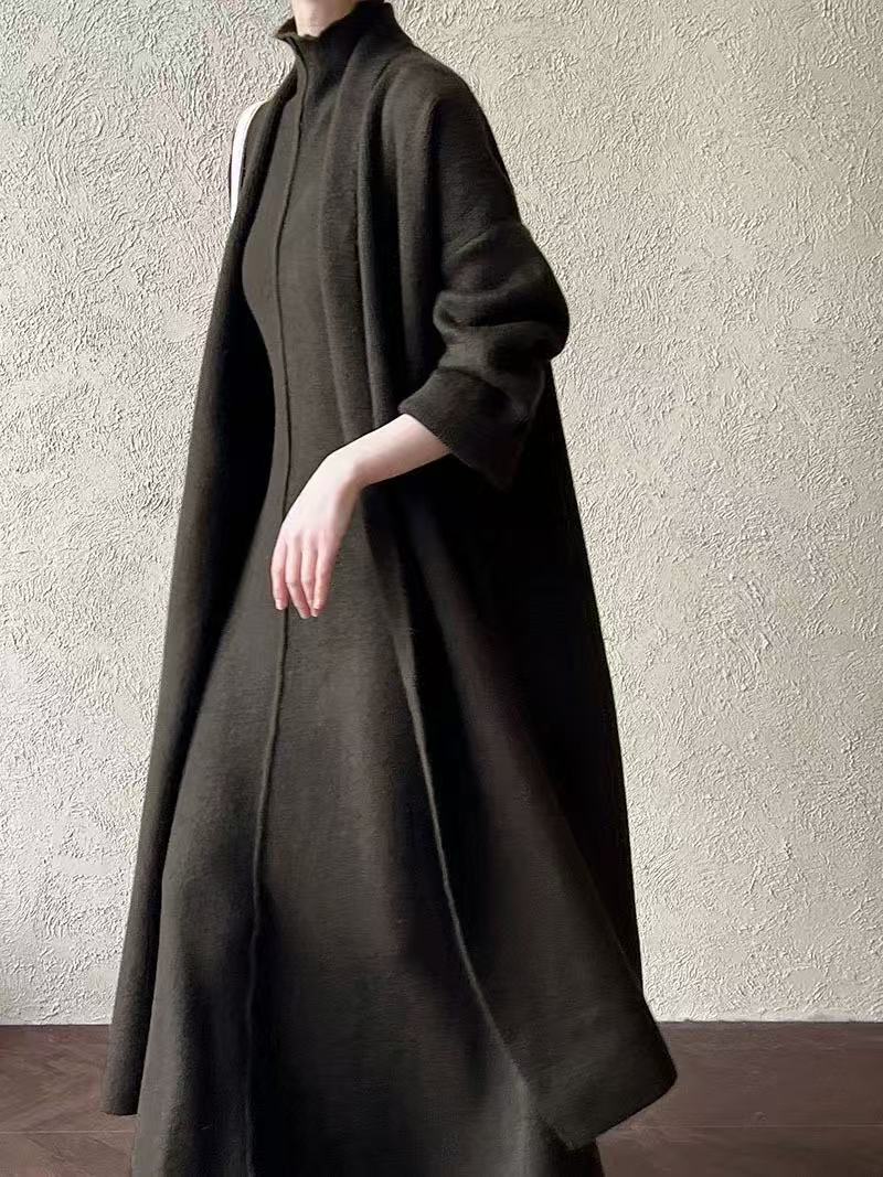 Damen Langer Strickmantel mit hohem Kragen und elegantem Schnitt R&B