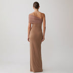 Damen Elegantes und figurbetontes Maxikleid mit einem Schulterdesign und sanften Raffungseffekten R&B