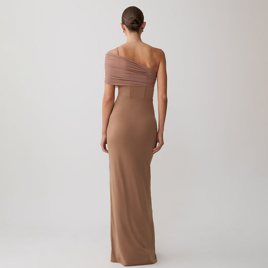 Damen Elegantes und figurbetontes Maxikleid mit einem Schulterdesign und sanften Raffungseffekten R&B