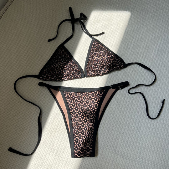 Damen Triangel-Bikini mit filigranem Spitzenmuster R&B