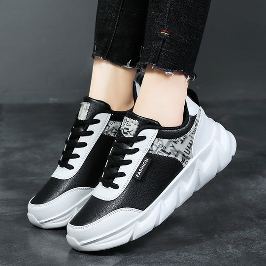 Damen nan urbaner voluminöser Sneaker mit weichem Kunstfellfutter, gepolstertem Einstieg und markanter Profilsohle R&B