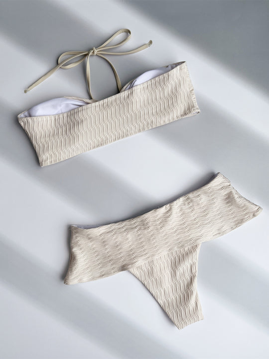 Damen Bandeau-Bikini mit raffinierten Rüschen R&B