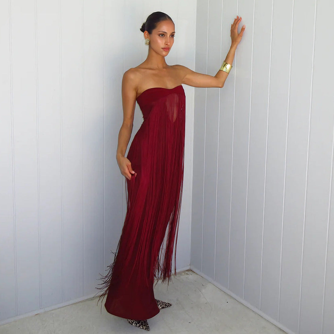 Damen Elegantes Maxi-Kleid mit Fransen und tiefem Ausschnitt R&B