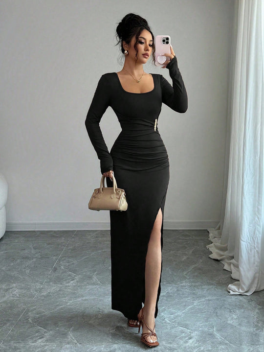Damen nan körpernahes Maxikleid mit Quadratausschnitt, taillierter Raffung und hohem Seitenschlitz R&B