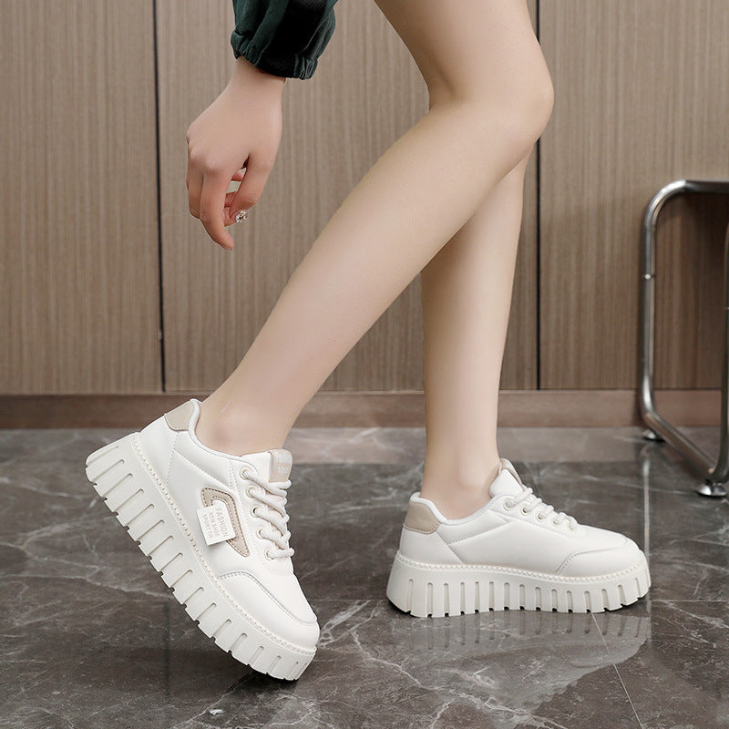 Damen sportliche Plateau-Sneaker mit atmungsaktivem Obermaterial und rutschfester Sohle R&B