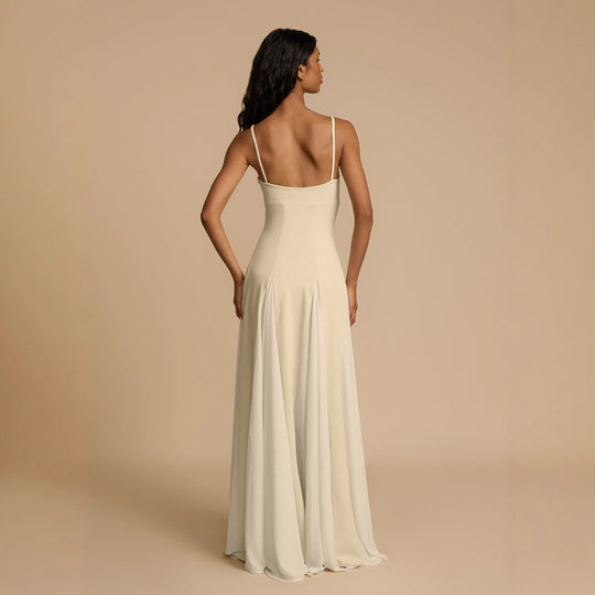 Damen Elegantes Abendkleid mit asymmetrischem Saum und feinen Rüschen R&B