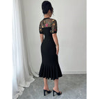 Damen Elegantes Wickelkleid mit transparenter Spitzenblende und Rüschendetails R&B