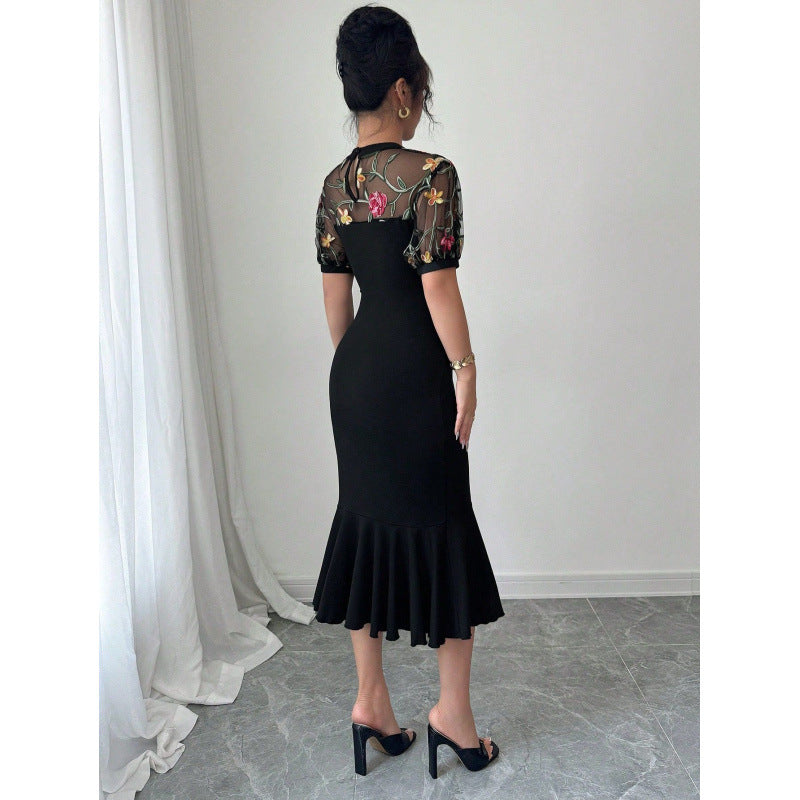 Damen Elegantes Wickelkleid mit transparenter Spitzenblende und Rüschendetails R&B