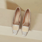 Damen elegante spitze Pumps mit funkelndem Schmuckdetail