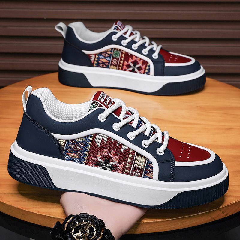 Damen modische Sneakers mit einzigartigem Ethno-Muster und bequemer Sohle