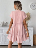 Damen kurzes Sommerkleid mit tiefem V-Ausschnitt und Rüschensaum R&B