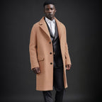 Herren eleganter Lammfellmantel mit strukturiertem Obermaterial und praktischem Verschluss R&B