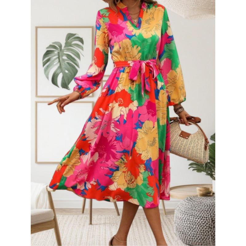 Damen Maxi-Kleid mit floralen Mustern und schwingendem Rock R&B