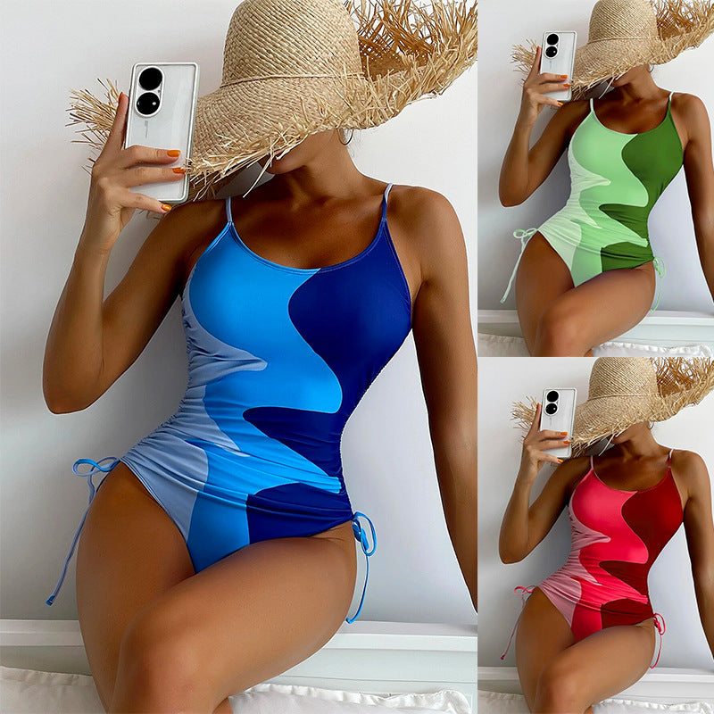 Damen Einteiler-Badeanzug mit verspielten Cut-Outs und floralem Design R&B