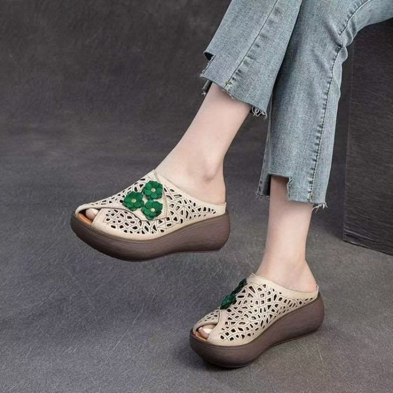 Damen Komfortable Clogs mit floralem Design und atmungsaktiven Ausschnitten R&B