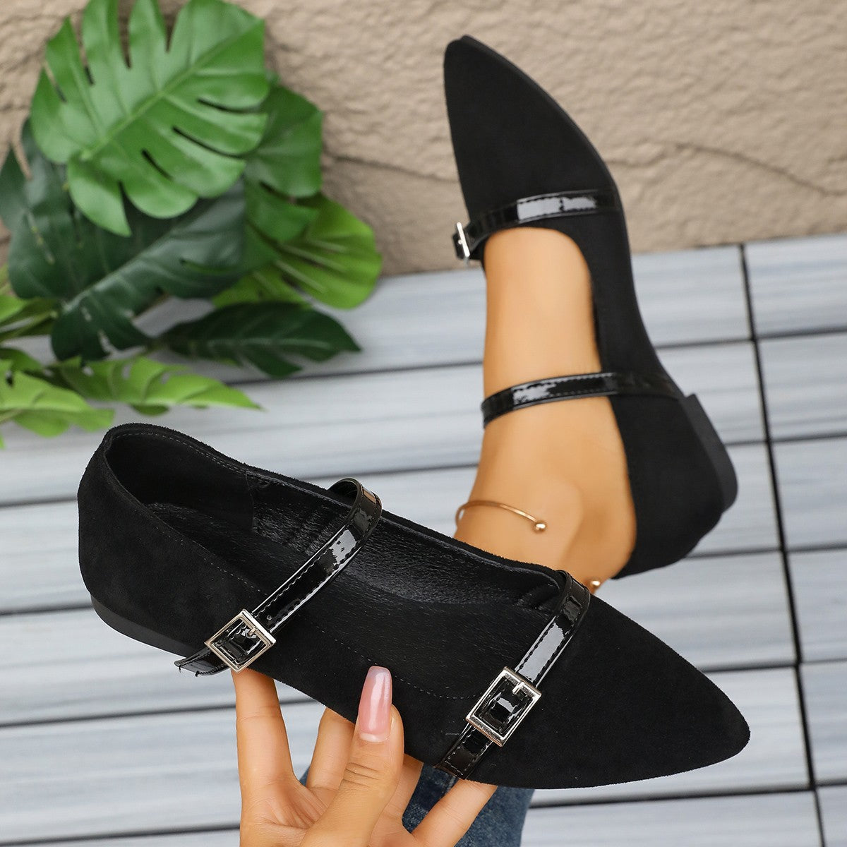 Damen Ballerinas mit detailliertem Leo-Muster und elegantem Riemen R&B