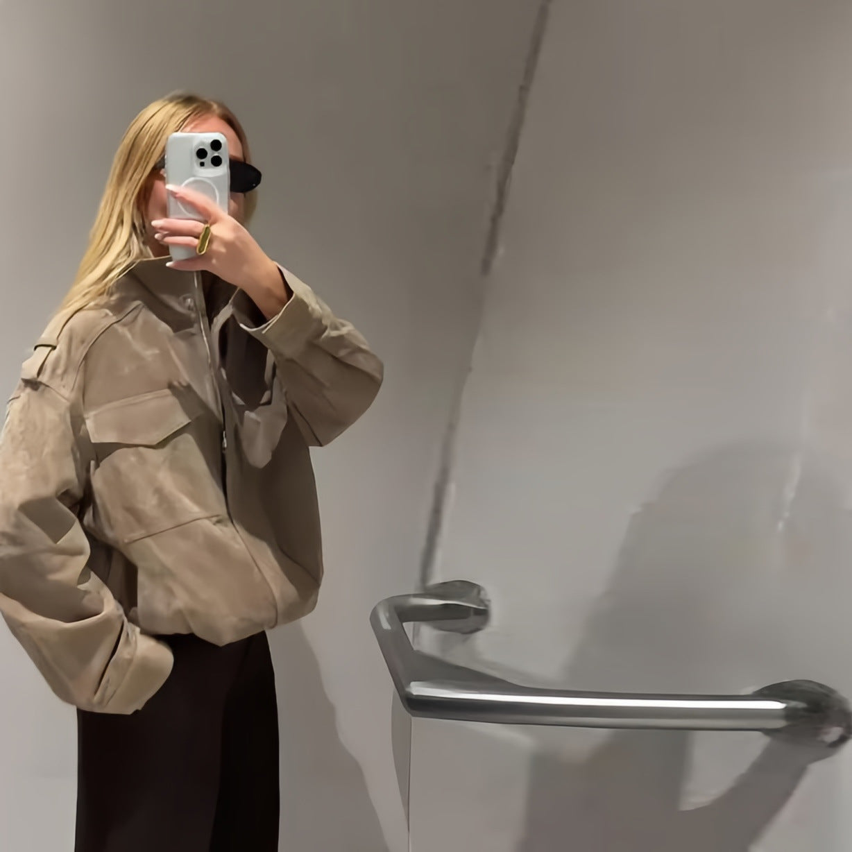 Damen Modische Oversized-Wildlederjacke mit praktischen Taschen und hohem Kragen R&B