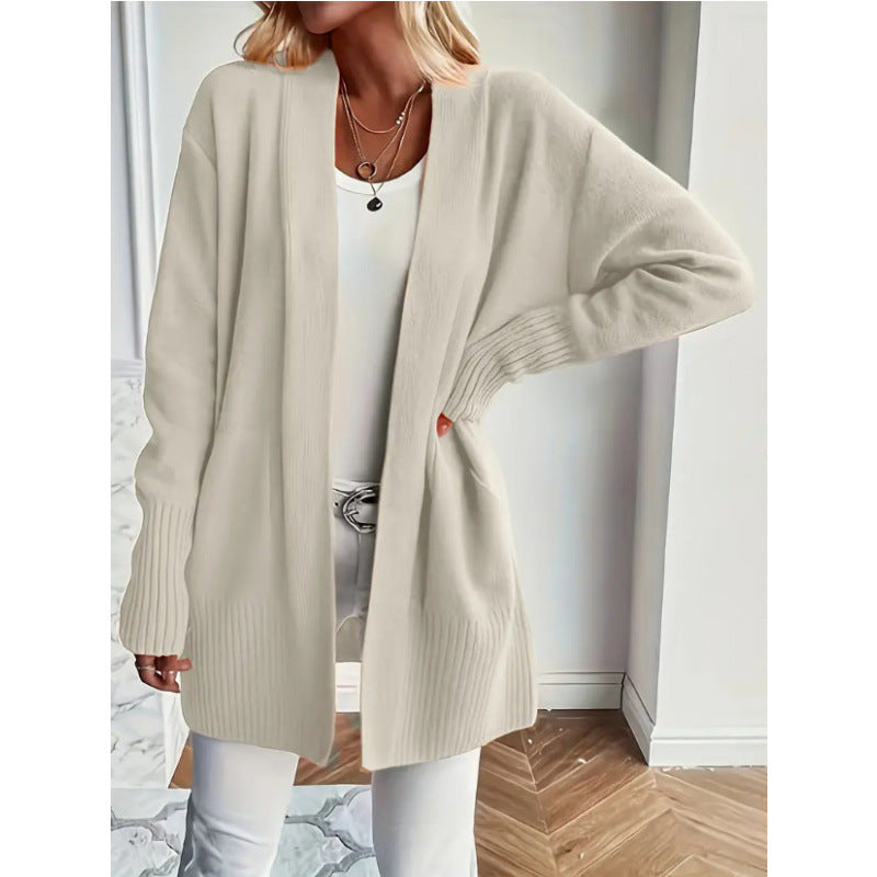 Damen Langstrickjacke mit praktischen Taschen und elegantem V-Ausschnitt R&B