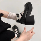 Damen Plateau-Pumps mit elegantem Riemen und modischem Absatz R&B