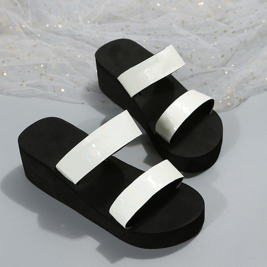 Damen Riemensandalen mit glänzenden Akzenten und komfortablem Plateau R&B