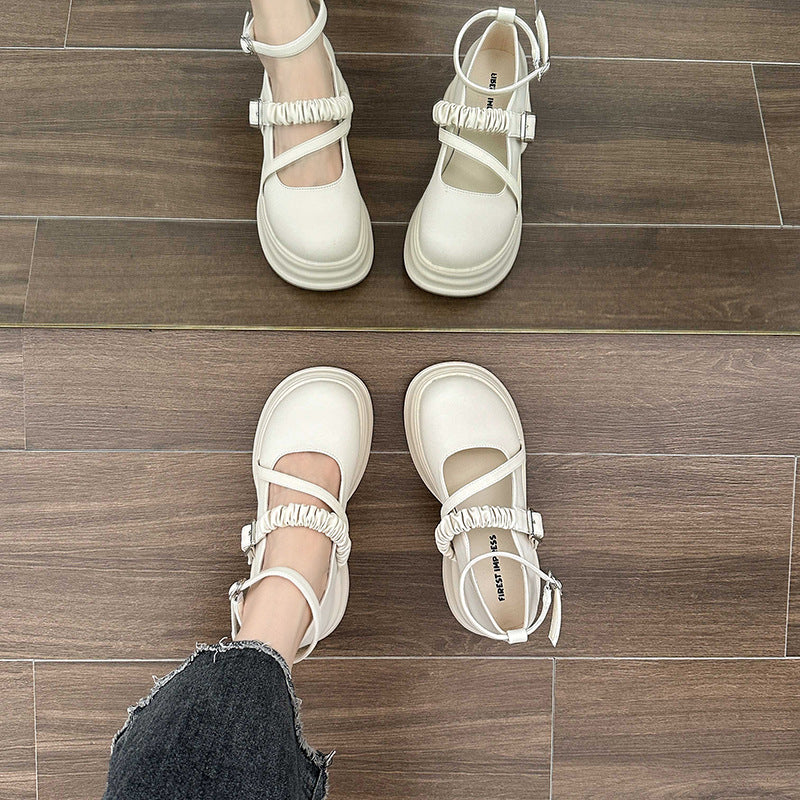 Damen Bequeme Sandalen mit innovativer Riemenverzierung R&B