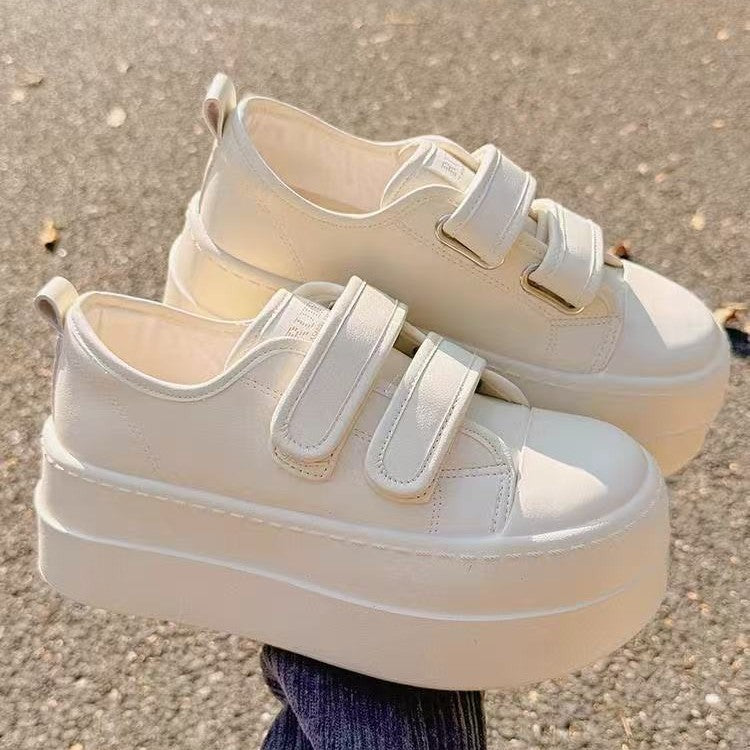 Damen Plateau Sneakers mit verstellbaren Klettverschlüssen und dämpfender Sohle R&B