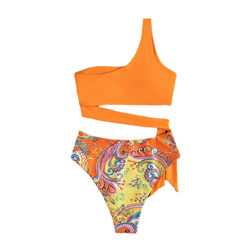 Damen Triangel-Bikini mit asymmetrischem Oberteil und elegantem Wickelband R&B