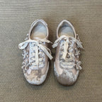Damen Sportliche Sneaker mit elegantem Samtoberteil und modischen Applikationen R&B
