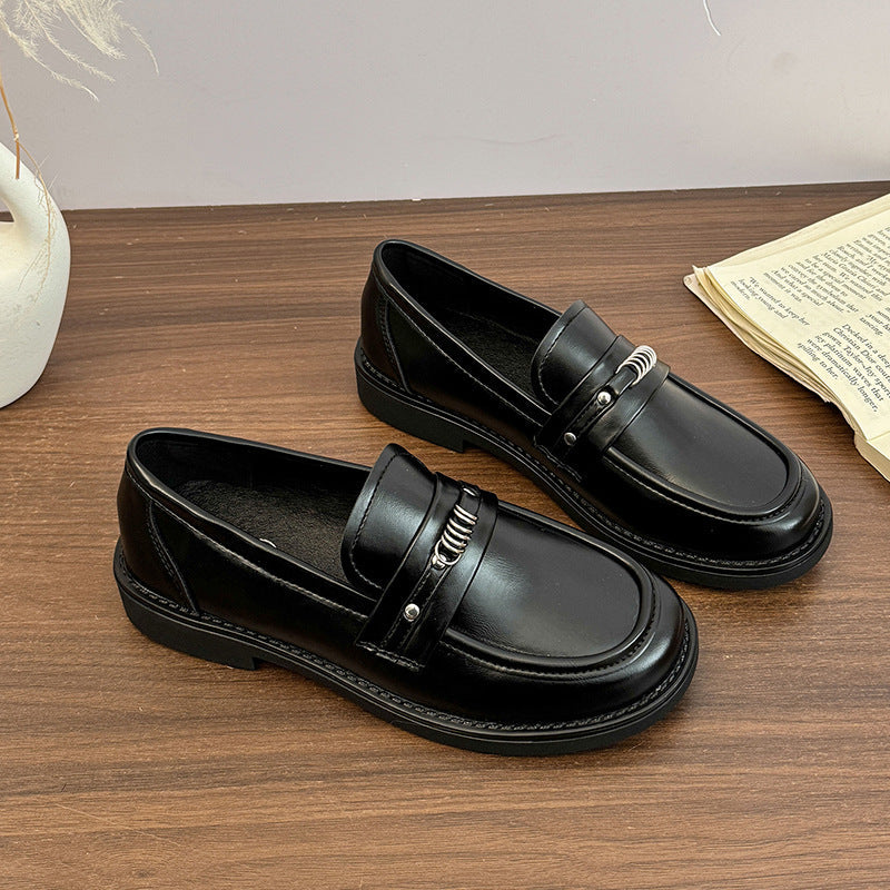 Damen elegante Loafers mit modischem Metall-Detail R&B