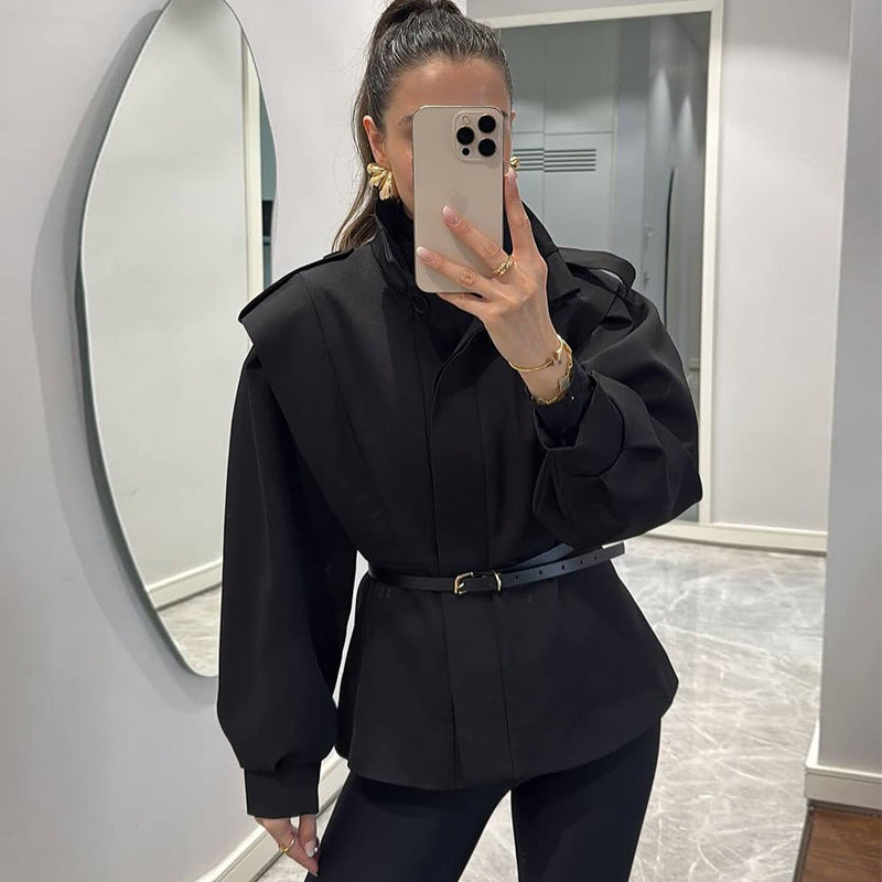 Damen modische Blazerjacke mit angeschnittenen Ärmeln und figurbetontem Schnitt R&B