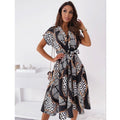 Damen Wickelkleid mit modernem geometrischem Print und Taillengürtel R&B