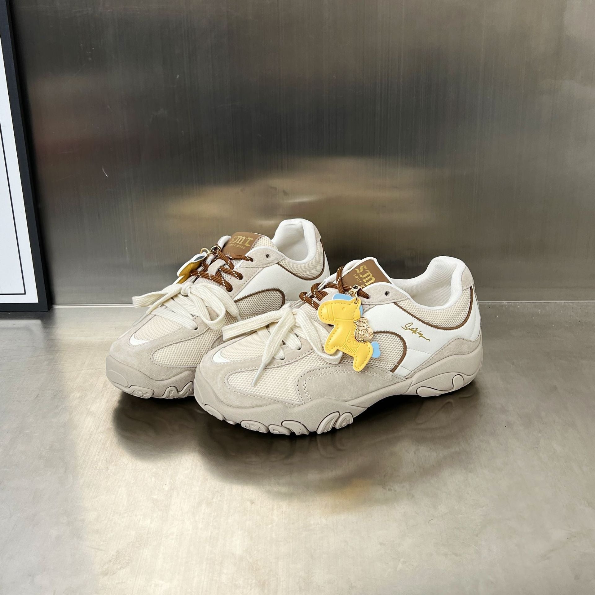Damen Sportliche Sneakers mit atmungsaktiver Mesh-Oberfläche und modischem Charme R&B