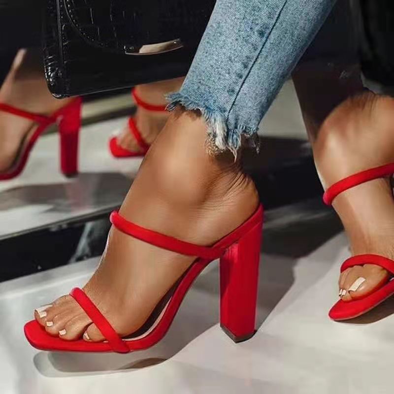Damen nan elegante Schlüpf-Sandalette mit eckiger Zehenpartie schlanken Riemen und stabilem Blockabsatz R&B