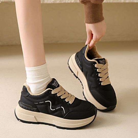 Damen Sportliche Skater Sneakers mit gepolsterter Innensohle und stabiler Laufsohle R&B