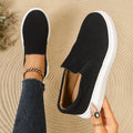 Damen Slip-On Sneakers mit atmungsaktiver Oberflächenstruktur und rutschfester Sohle