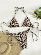 Damen Triangel-Bikini mit verspieltem Leo-Design und verstellbaren Bändern R&B