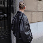 Damen Oversized Kunstlederjacke mit feinen Details und modischem Reißverschluss R&B
