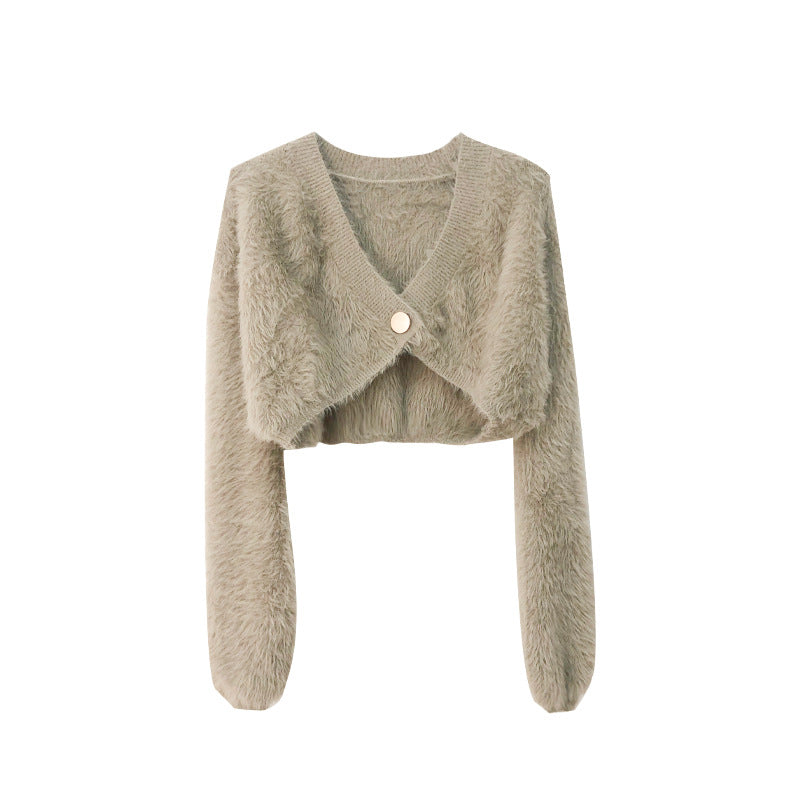 Damen Flauschige Kurzstrickjacke mit V-Ausschnitt und Knopfdetail R&B