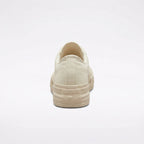 Stilvolle Weiße Damen Canvas Sneaker Bequeme Stoffschuhe für jeden Rock